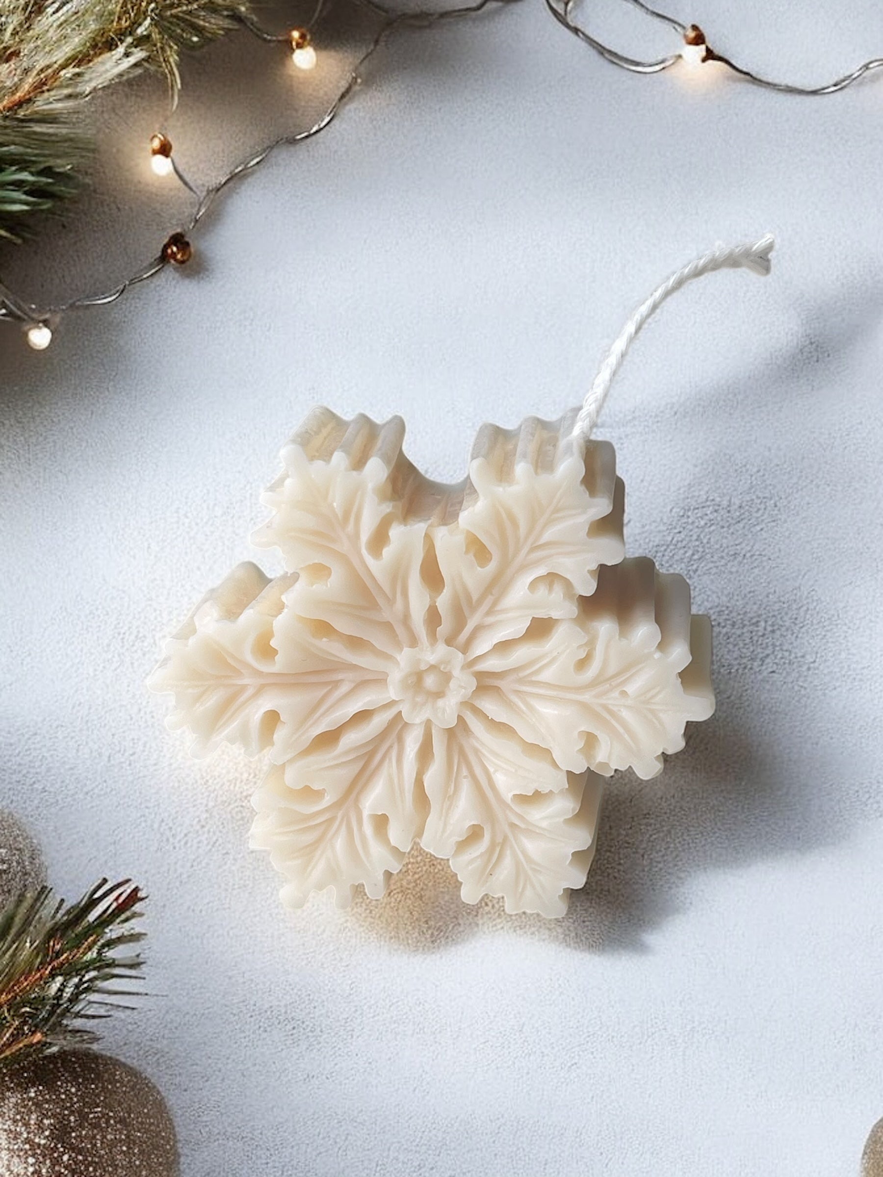 DECORATIVE CANDLE - SNOWFLAKE CHRISTMAS TREE