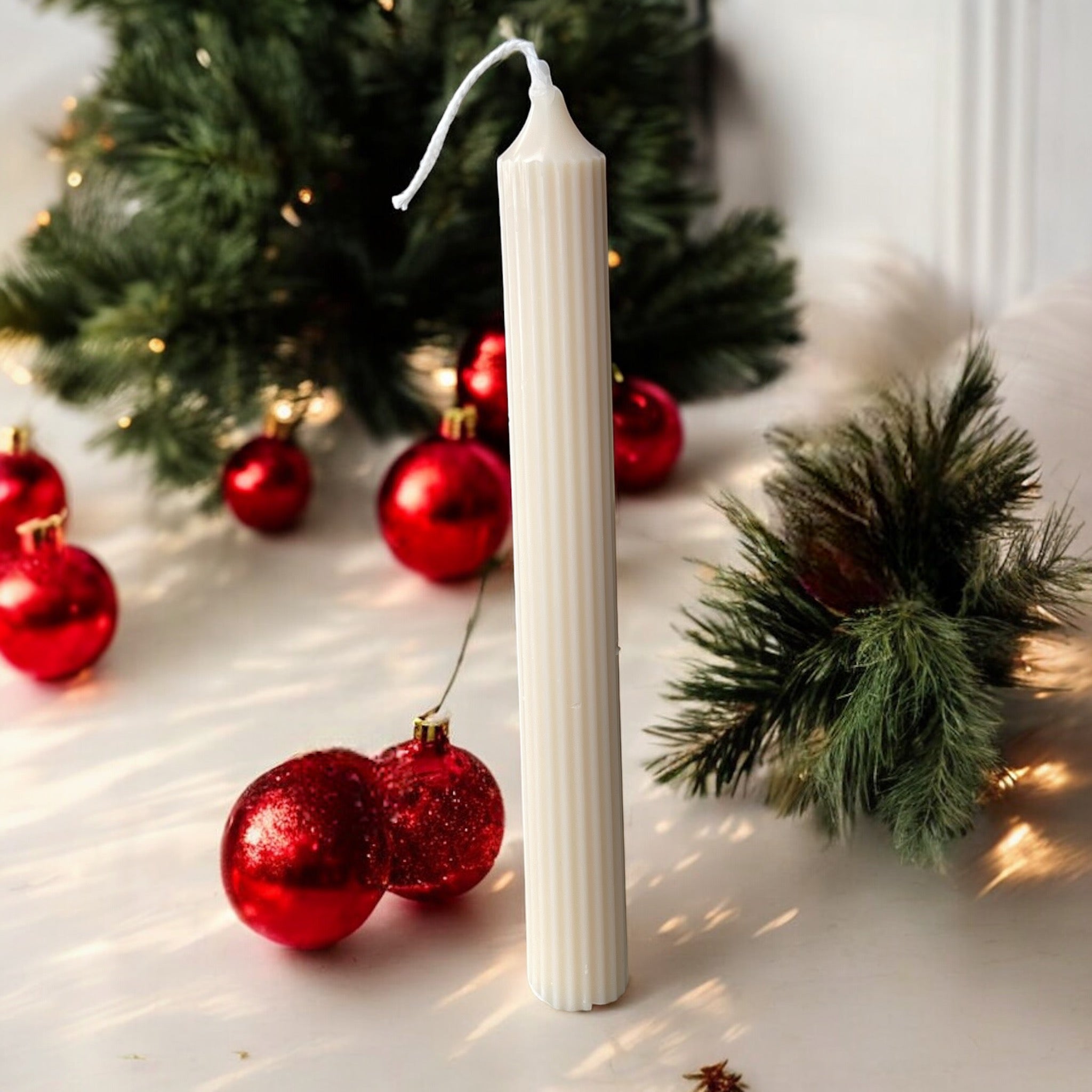 DECORATIVE CANDLE - RIBBED ROMAN CHRISTMAS PILLAR CANDLE