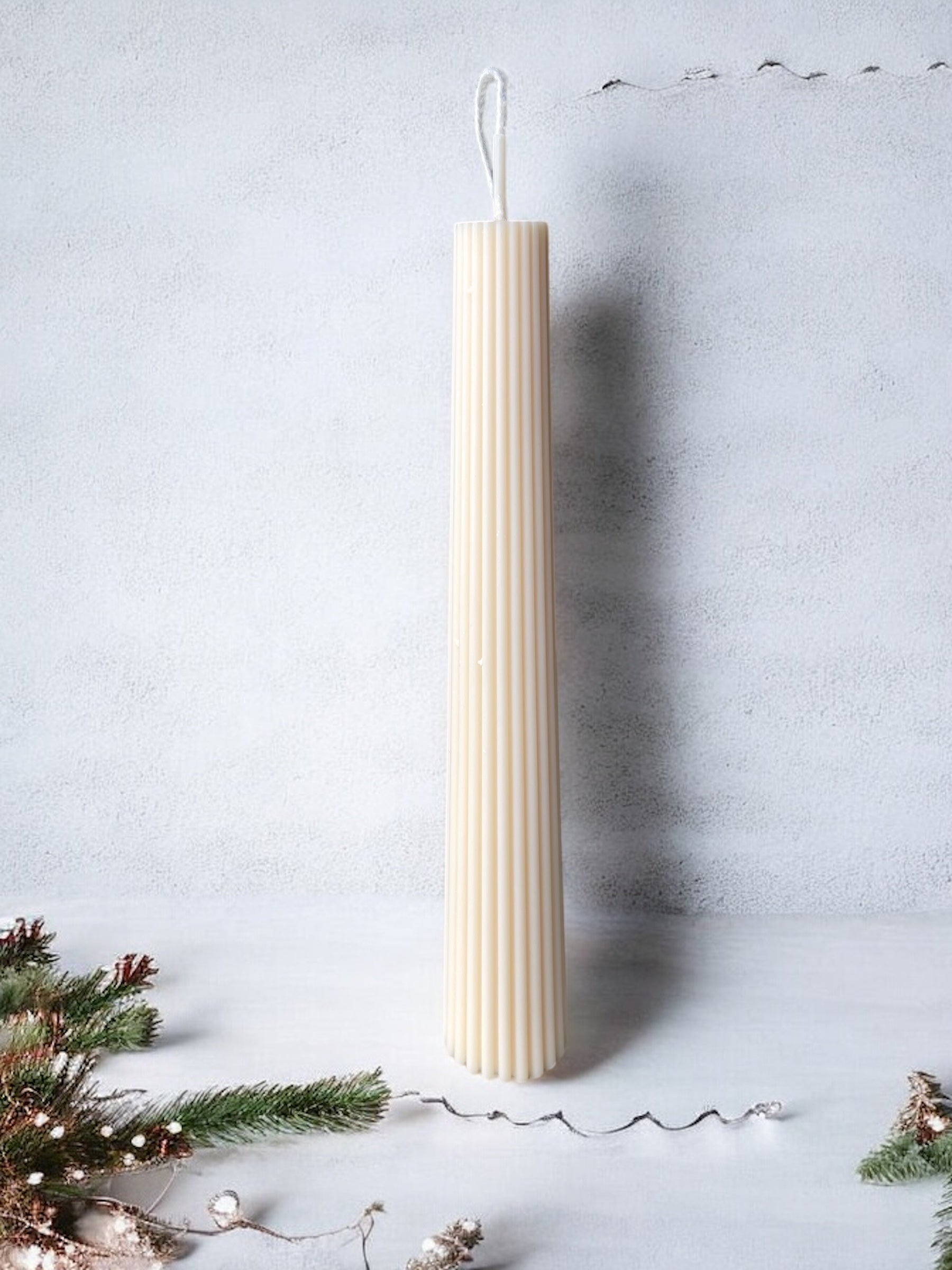 DECORATIVE CANDLE - RIBBED WIDE CHRISTMAS PILLAR CANDLE