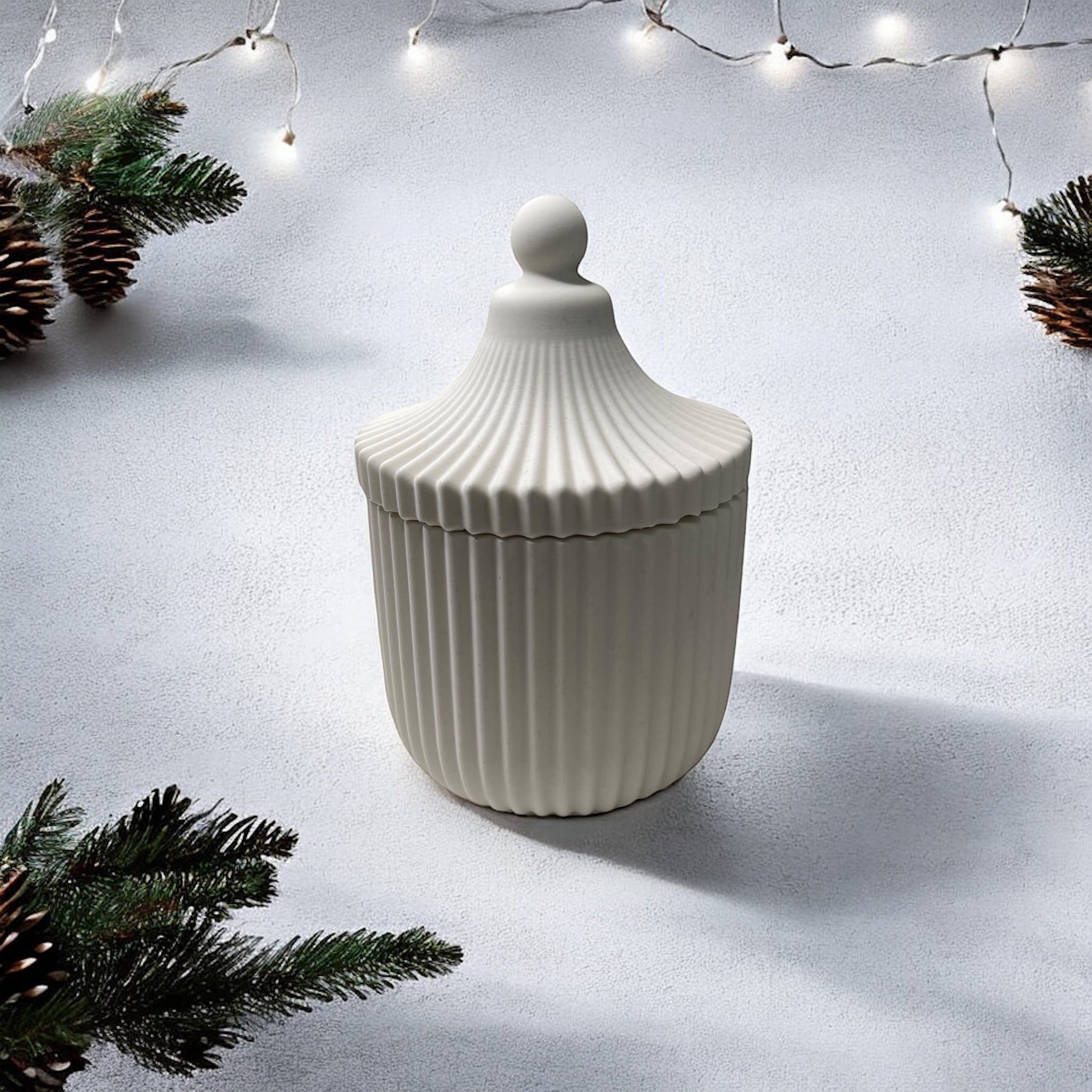 JESMONITE CANDLE - RIBBED CANDLE WITH DECORATIVE LID