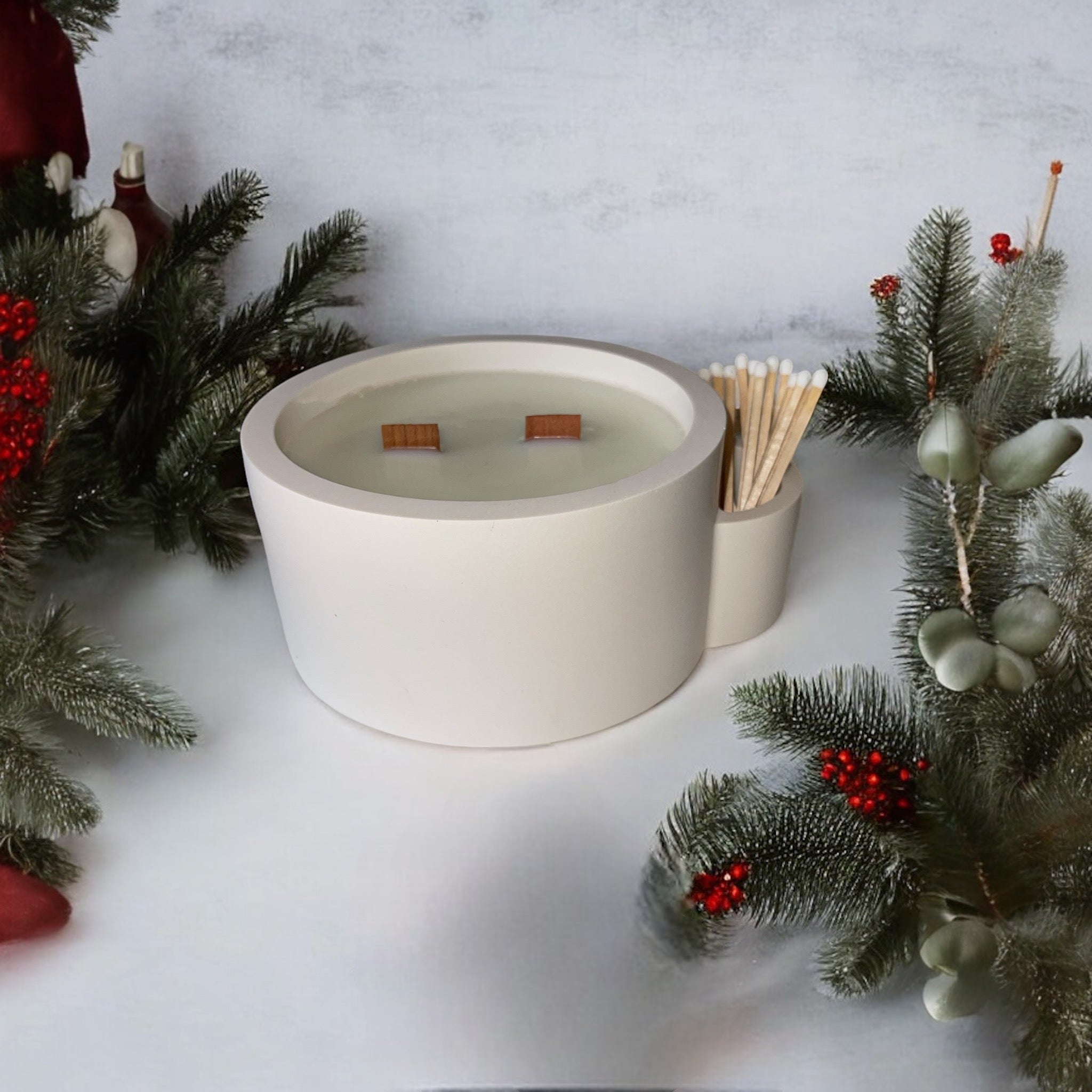 JESMONITE CANDLE - XL CHRISTMAS CANDLE WITH MATCH HOLDER