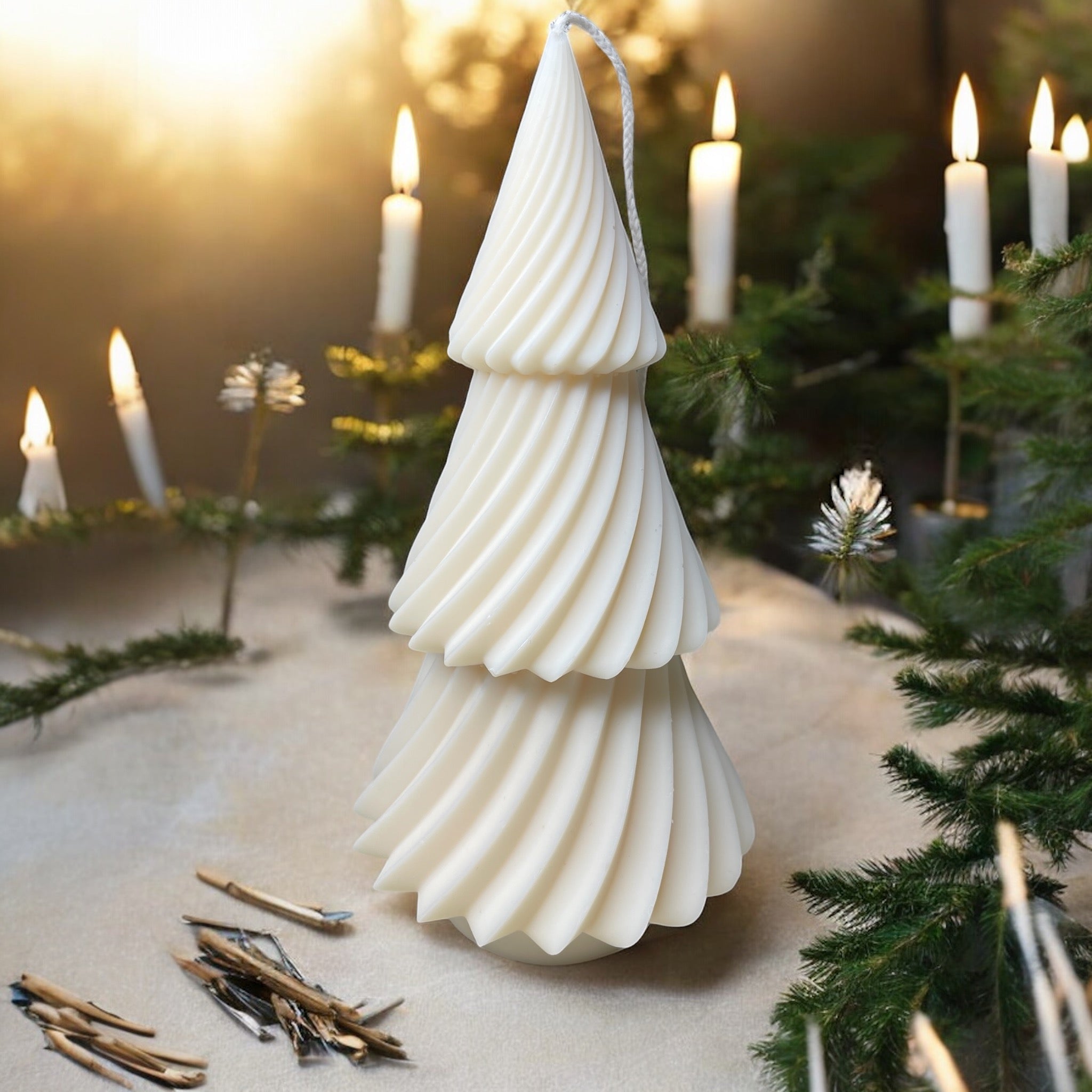 DECORATIVE CANDLE - EXTRA LARGE SWIRL CHRISTMAS TREE