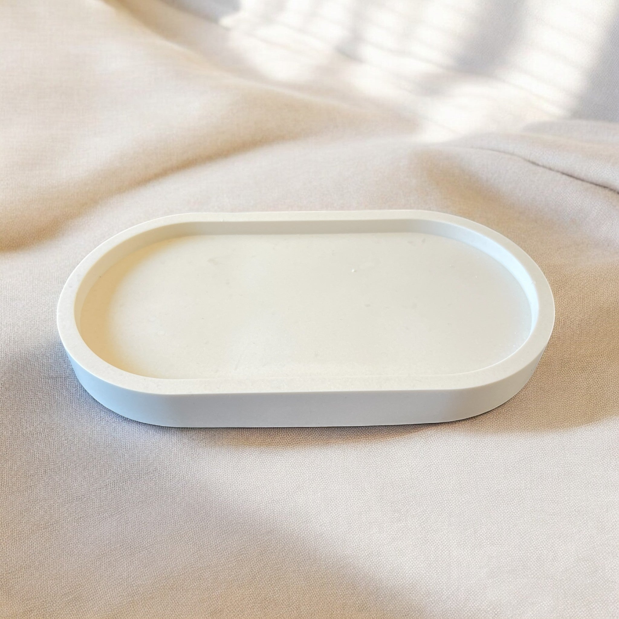 Oval Large Jesmonite Trinket Tray